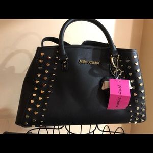 Purse with heart studs